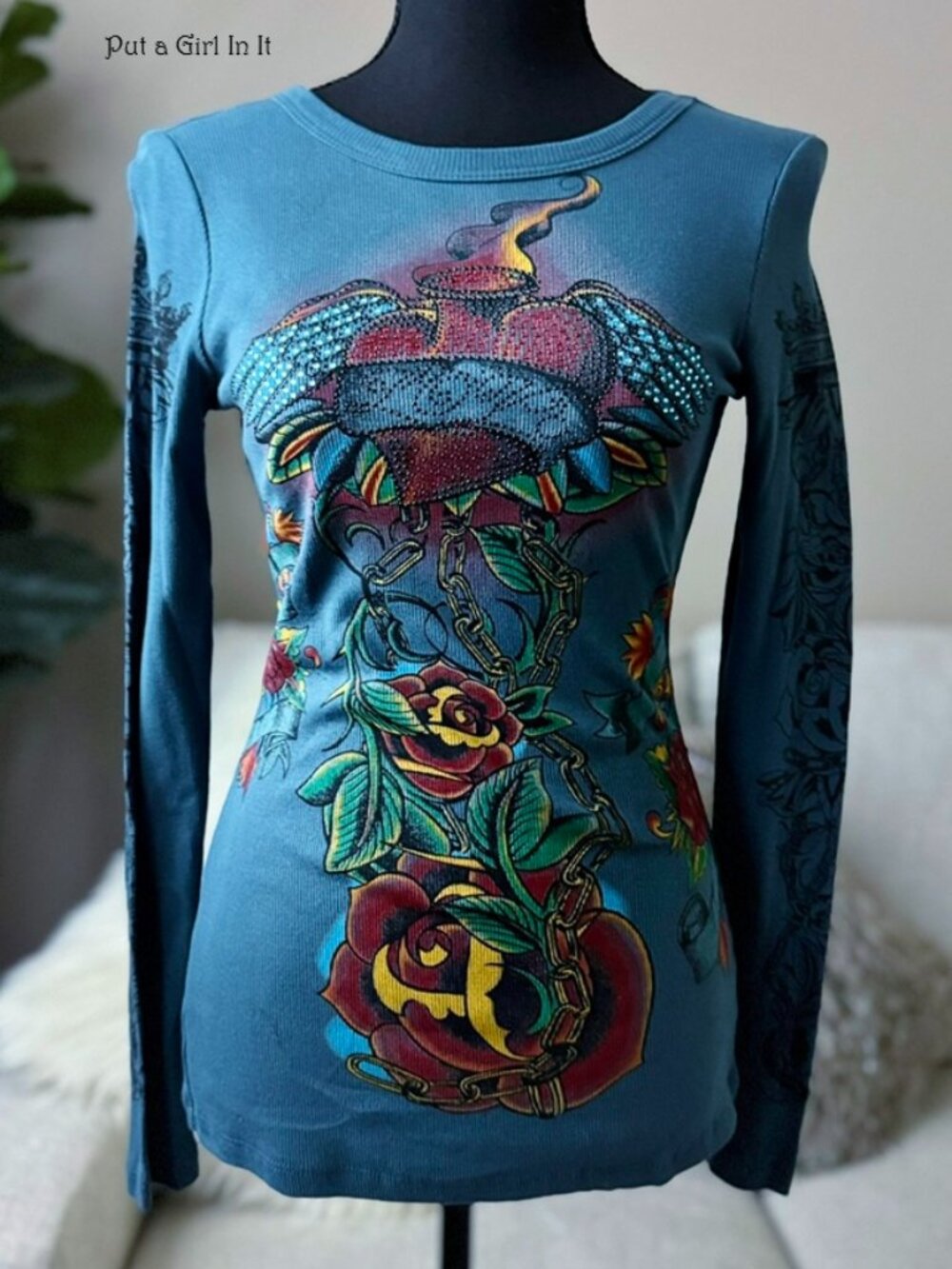 Vocal Apparel women's embellished crystal blue heart wings love shirt m medium